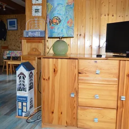 Chalet Three Bedroom Chalet, 50m² *